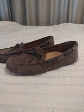 Vionic Virginia Loafers Women 7.5 Taupe Tan Suede Leather Driving Shoes Moccasin